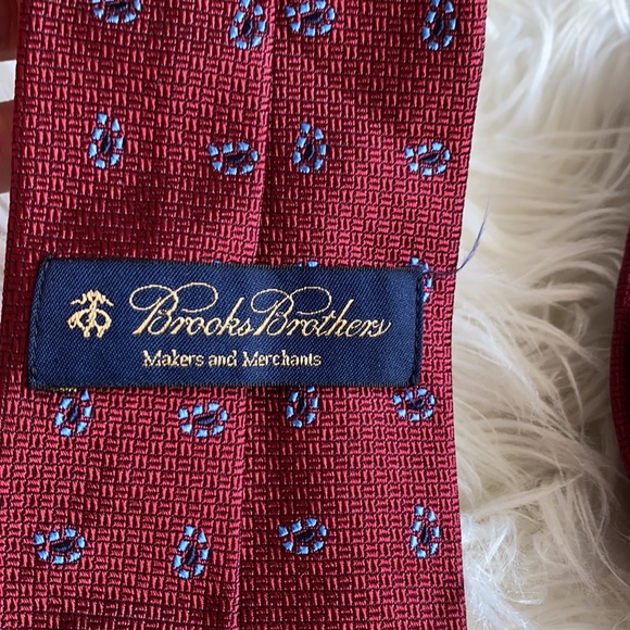 ✅ Brooks Brothers Red Luxury Tie - Picture 3 of 6